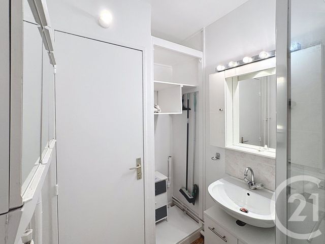 Appartement F2 &agrave; louer - 2 pi&egrave;ces - 42 m2 - Ivry Sur Seine - 94 - ILE-DE-FRANCE