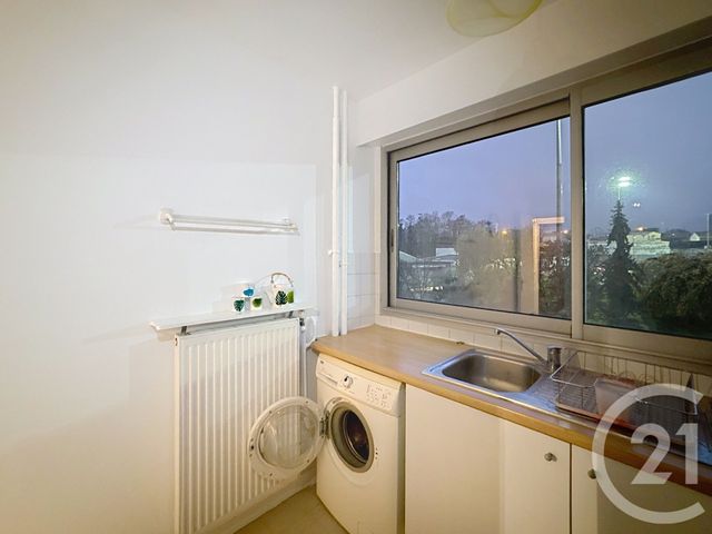 Appartement F2 &agrave; louer - 2 pi&egrave;ces - 42 m2 - Ivry Sur Seine - 94 - ILE-DE-FRANCE