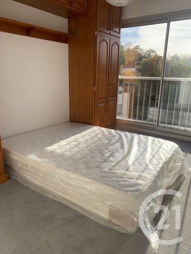 Appartement F2 à louer - 2 pièces - 42 m2 - Ivry Sur Seine - 94 - ILE-DE-FRANCE