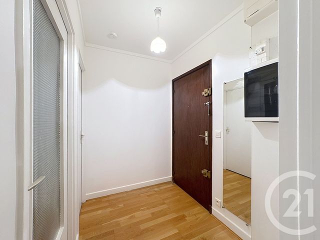 Appartement F2 &agrave; louer - 2 pi&egrave;ces - 42 m2 - Ivry Sur Seine - 94 - ILE-DE-FRANCE