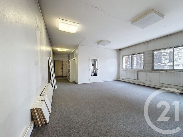 Afficher la photo en grand Divers à vendre - 84,05 m2 - Ivry Sur Seine - 94 - ILE-DE-FRANCE