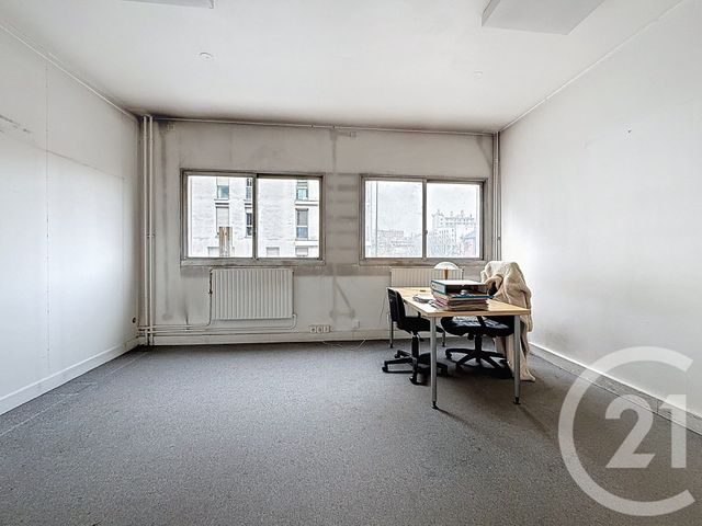 Afficher la photo en grand Divers à vendre - 84,05 m2 - Ivry Sur Seine - 94 - ILE-DE-FRANCE