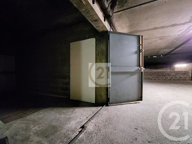 Afficher la photo en grand Parking à vendre - 12,42 m2 - Ivry Sur Seine - 94 - ILE-DE-FRANCE