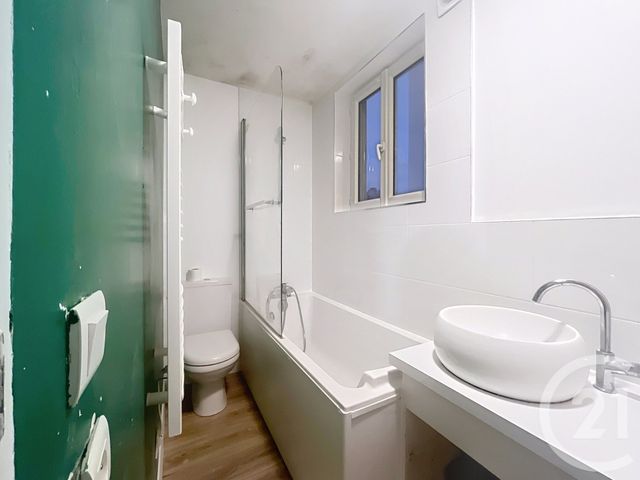 Afficher la photo en grand Appartement F2 à louer - 2 pièces - 32,74 m2 - Ivry Sur Seine - 94 - ILE-DE-FRANCE