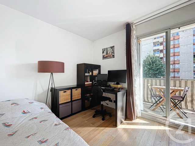 Afficher la photo en grand Appartement F3 à vendre - 3 pièces - 46,49 m2 - Ivry Sur Seine - 94 - ILE-DE-FRANCE