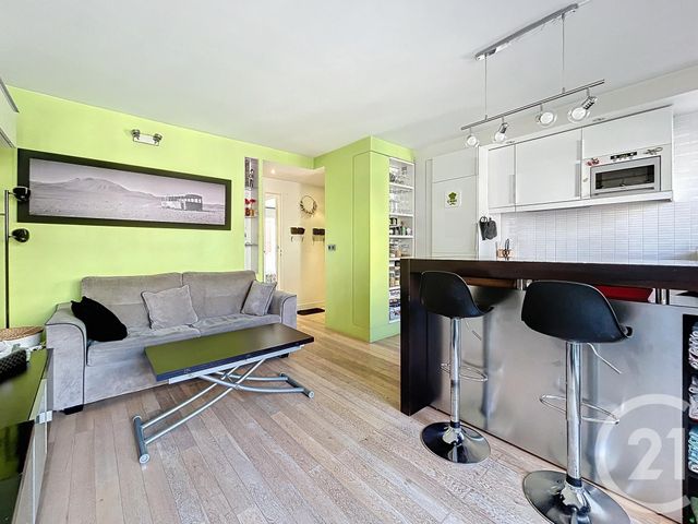 Afficher la photo en grand Appartement F3 à vendre - 3 pièces - 46,49 m2 - Ivry Sur Seine - 94 - ILE-DE-FRANCE