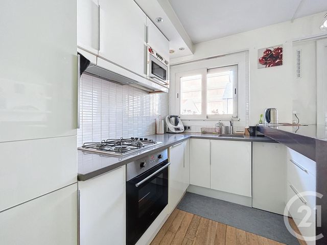 Afficher la photo en grand Appartement F3 à vendre - 3 pièces - 46,49 m2 - Ivry Sur Seine - 94 - ILE-DE-FRANCE