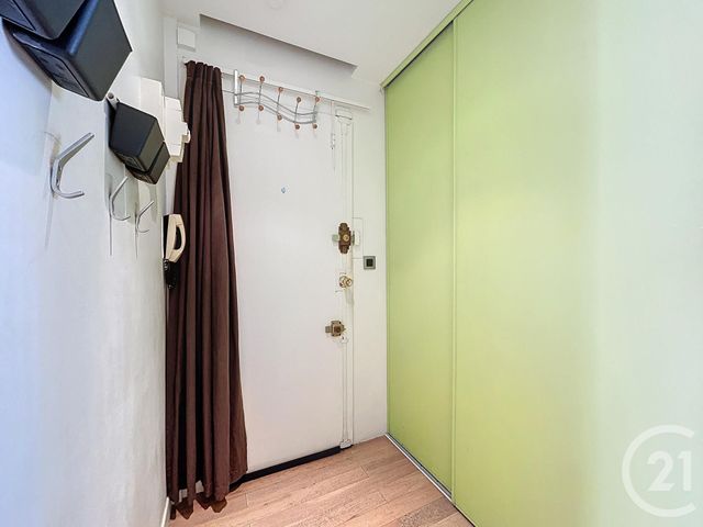 Afficher la photo en grand Appartement F3 à vendre - 3 pièces - 46,49 m2 - Ivry Sur Seine - 94 - ILE-DE-FRANCE