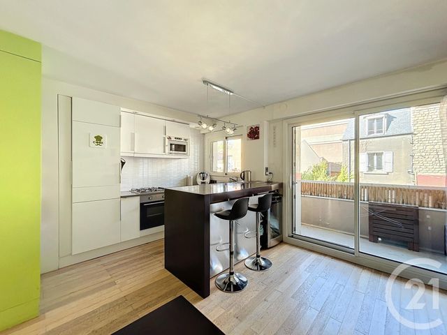 Afficher la photo en grand Appartement F3 à vendre - 3 pièces - 46,49 m2 - Ivry Sur Seine - 94 - ILE-DE-FRANCE