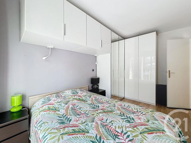 Afficher la photo en grand Appartement F3 à vendre - 3 pièces - 46,49 m2 - Ivry Sur Seine - 94 - ILE-DE-FRANCE