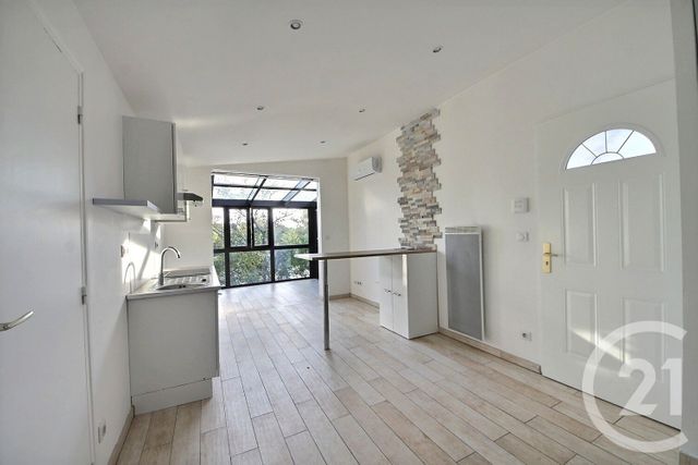 Maison à louer - 1 pièce - 27,56 m2 - Orly - 94 - ILE-DE-FRANCE