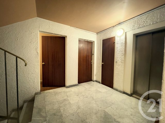 Appartement Studio à louer - 1 pièce - 18,54 m2 - Fontenay Aux Roses - 92 - ILE-DE-FRANCE