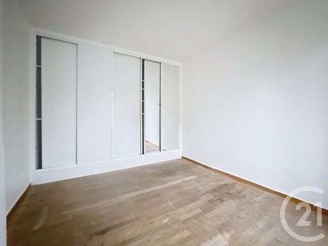 Appartement F2 &agrave; louer - 2 pi&egrave;ces - 34,25 m2 - Ivry Sur Seine - 94 - ILE-DE-FRANCE