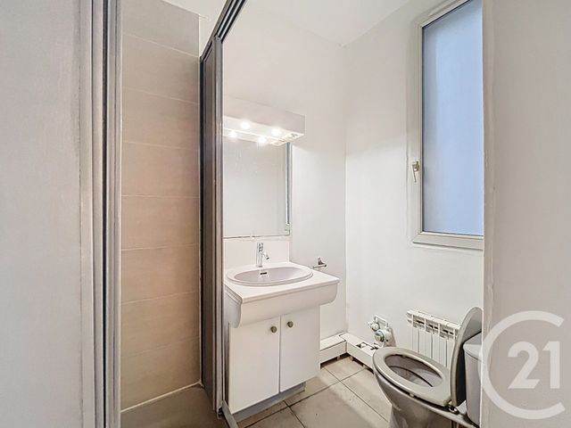 Appartement F2 &agrave; louer - 2 pi&egrave;ces - 34,25 m2 - Ivry Sur Seine - 94 - ILE-DE-FRANCE