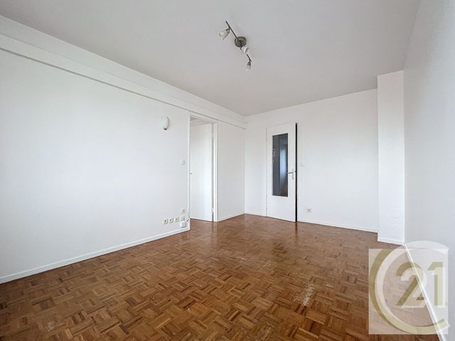 Appartement F3 &agrave; louer - 3 pi&egrave;ces - 50,12 m2 - Ivry Sur Seine - 94 - ILE-DE-FRANCE