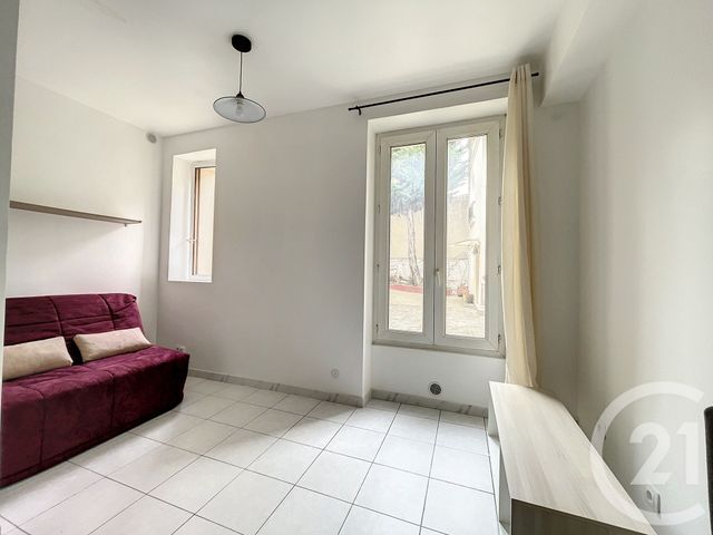 Appartement Studio &agrave; louer - 1 pi&egrave;ce - 22,13 m2 - Ivry Sur Seine - 94 - ILE-DE-FRANCE