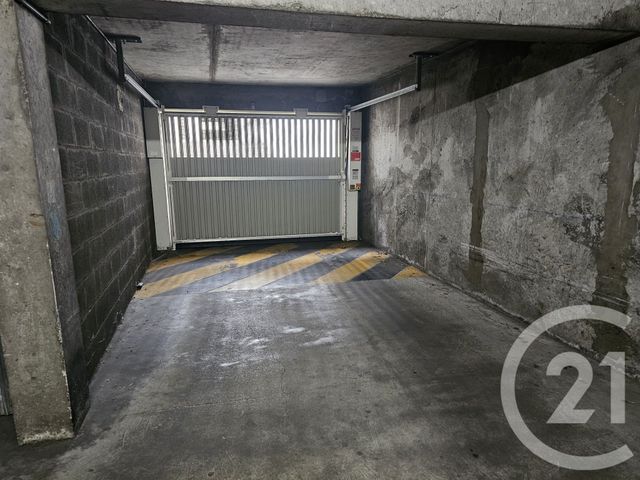 Parking &agrave; vendre - 13 m2 - Ivry Sur Seine - 94 - ILE-DE-FRANCE