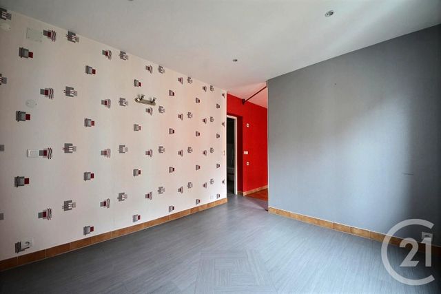 Appartement F2 &agrave; louer - 2 pi&egrave;ces - 30,46 m2 - Ivry Sur Seine - 94 - ILE-DE-FRANCE