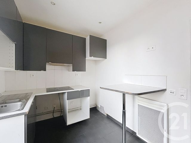 Appartement Studio &agrave; louer - 1 pi&egrave;ce - 25,01 m2 - Ivry Sur Seine - 94 - ILE-DE-FRANCE