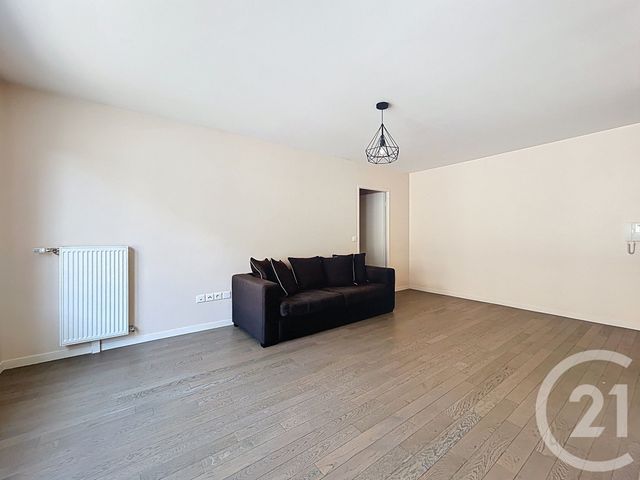 Appartement F3 &agrave; louer - 3 pi&egrave;ces - 58,13 m2 - Ivry Sur Seine - 94 - ILE-DE-FRANCE