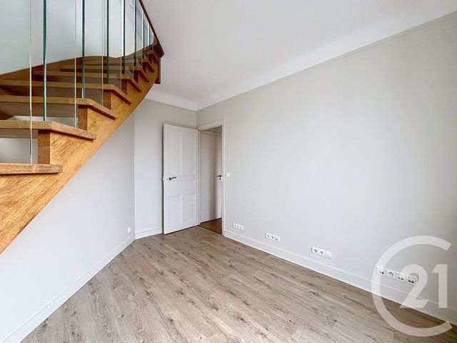 Appartement Duplex &agrave; louer - 6 pi&egrave;ces - 100,10 m2 - Vitry Sur Seine - 94 - ILE-DE-FRANCE