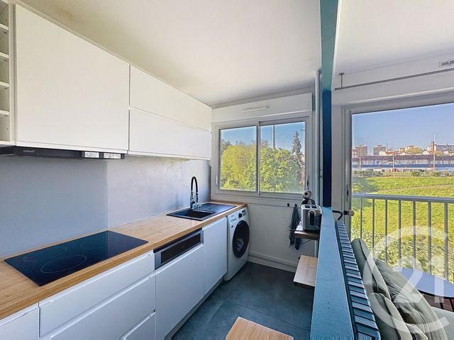 Appartement F3 &agrave; louer - 3 pi&egrave;ces - 63,59 m2 - Ivry Sur Seine - 94 - ILE-DE-FRANCE