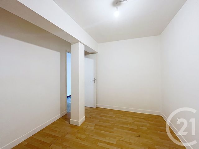 Appartement F3 &agrave; louer - 3 pi&egrave;ces - 61,32 m2 - Corbeil Essonnes - 91 - ILE-DE-FRANCE