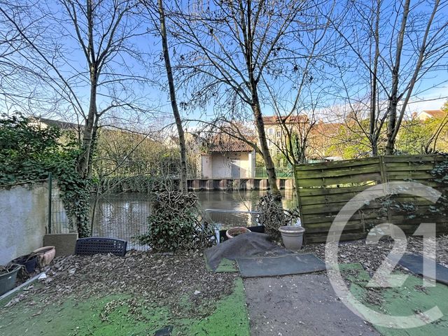 Appartement F3 &agrave; louer - 3 pi&egrave;ces - 61,32 m2 - Corbeil Essonnes - 91 - ILE-DE-FRANCE