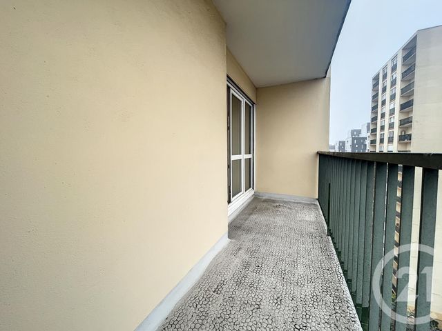Appartement F1 &agrave; louer - 1 pi&egrave;ce - 33,82 m2 - Ivry Sur Seine - 94 - ILE-DE-FRANCE