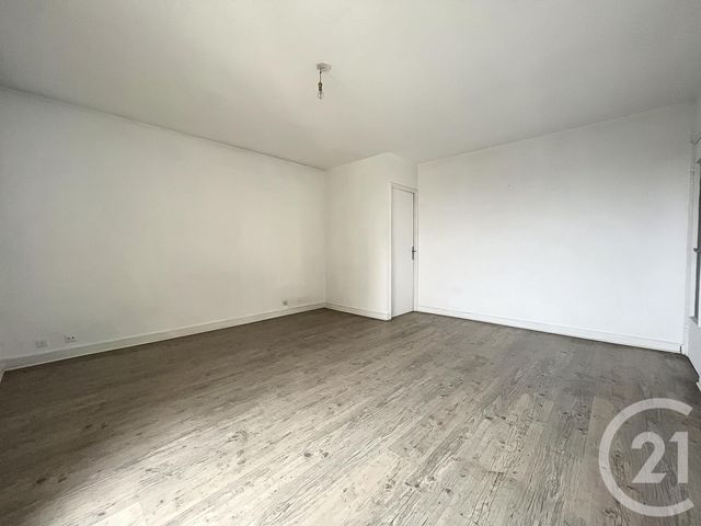 Appartement F1 &agrave; louer - 1 pi&egrave;ce - 33,82 m2 - Ivry Sur Seine - 94 - ILE-DE-FRANCE
