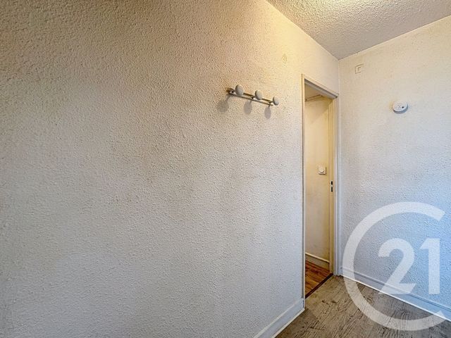 Appartement F1 &agrave; louer - 1 pi&egrave;ce - 33,82 m2 - Ivry Sur Seine - 94 - ILE-DE-FRANCE