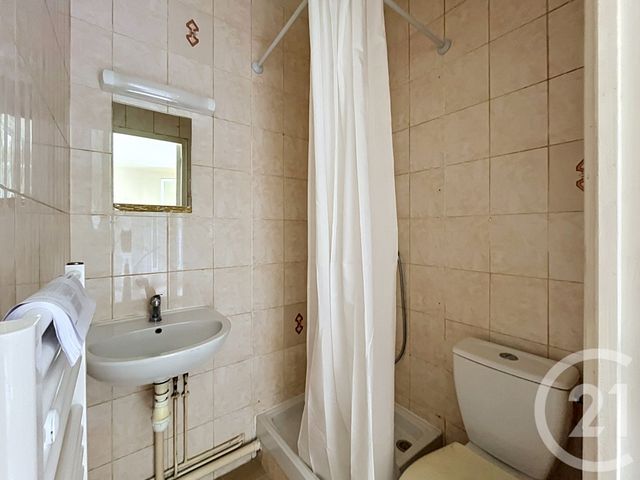 Appartement F1 &agrave; louer - 1 pi&egrave;ce - 19,30 m2 - Ivry Sur Seine - 94 - ILE-DE-FRANCE