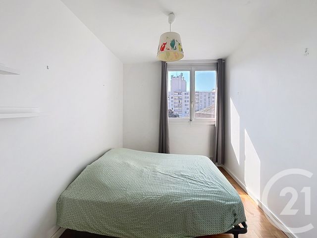 Appartement F5 &agrave; louer - 5 pi&egrave;ces - 88,47 m2 - Ivry Sur Seine - 94 - ILE-DE-FRANCE