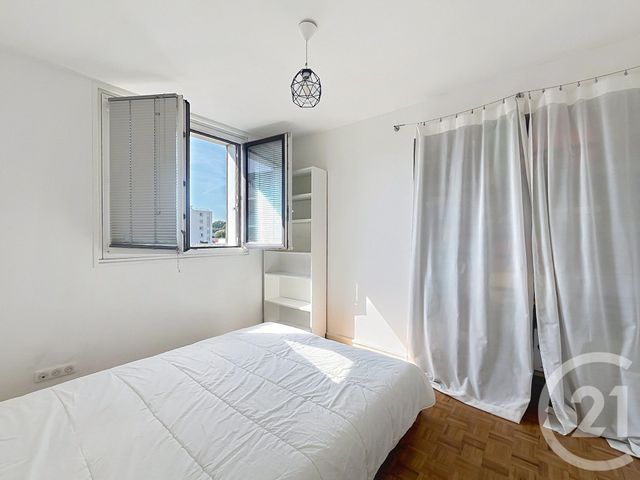 Appartement F5 &agrave; louer - 5 pi&egrave;ces - 88,47 m2 - Ivry Sur Seine - 94 - ILE-DE-FRANCE