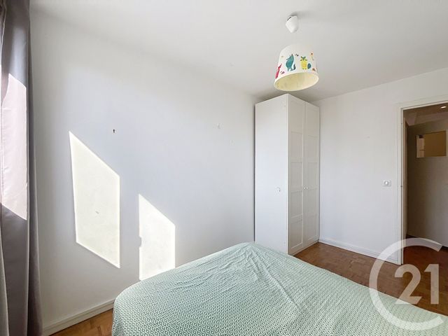 Appartement F5 &agrave; louer - 5 pi&egrave;ces - 88,47 m2 - Ivry Sur Seine - 94 - ILE-DE-FRANCE