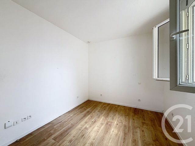 Appartement Studio &agrave; louer - 1 pi&egrave;ce - 15,73 m2 - Ivry Sur Seine - 94 - ILE-DE-FRANCE