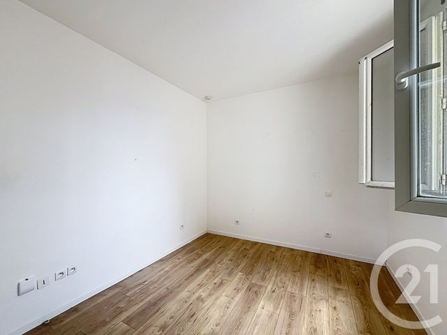 Appartement Studio &agrave; louer - 1 pi&egrave;ce - 15,73 m2 - Ivry Sur Seine - 94 - ILE-DE-FRANCE