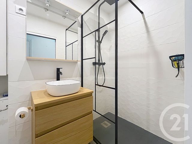 Appartement F2 &agrave; louer - 2 pi&egrave;ces - 36,22 m2 - Ivry Sur Seine - 94 - ILE-DE-FRANCE