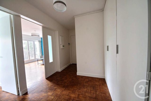 Appartement F2 &agrave; louer - 2 pi&egrave;ces - 49,25 m2 - Ivry Sur Seine - 94 - ILE-DE-FRANCE