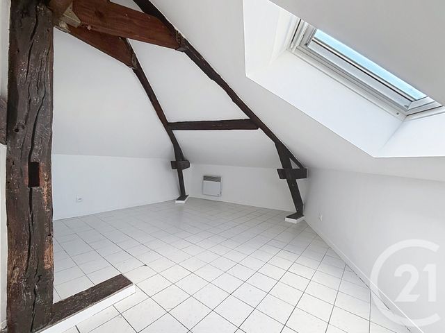 Appartement F1 &agrave; louer - 1 pi&egrave;ce - 13,64 m2 - Ivry Sur Seine - 94 - ILE-DE-FRANCE