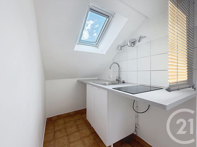Appartement F1 &agrave; louer - 1 pi&egrave;ce - 13,64 m2 - Ivry Sur Seine - 94 - ILE-DE-FRANCE