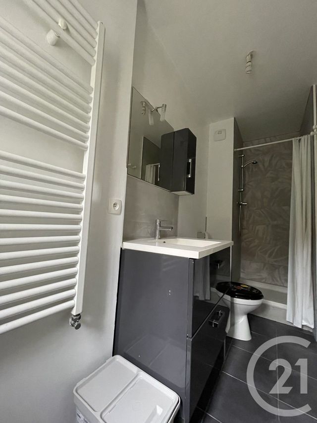 Appartement F2 &agrave; louer - 2 pi&egrave;ces - 46,63 m2 - Ivry Sur Seine - 94 - ILE-DE-FRANCE