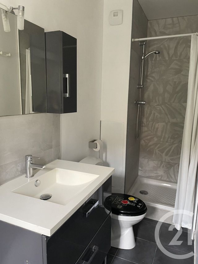 Appartement F2 &agrave; louer - 2 pi&egrave;ces - 46,63 m2 - Ivry Sur Seine - 94 - ILE-DE-FRANCE