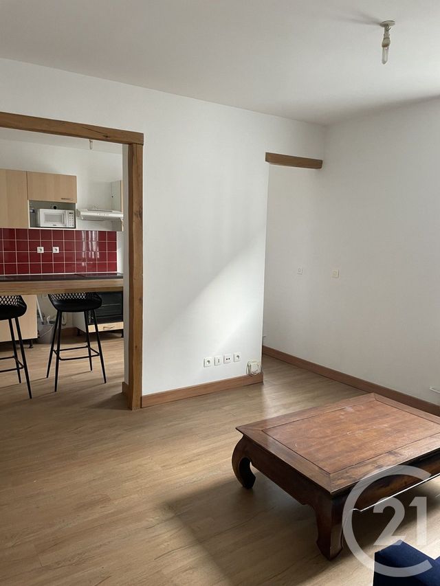 Appartement F2 &agrave; louer - 2 pi&egrave;ces - 46,63 m2 - Ivry Sur Seine - 94 - ILE-DE-FRANCE