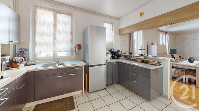 Afficher la photo en grand Appartement F4 à vendre - 4 pièces - 86,68 m2 - Ivry Sur Seine - 94 - ILE-DE-FRANCE
