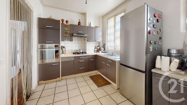 Afficher la photo en grand Appartement F4 à vendre - 4 pièces - 86,68 m2 - Ivry Sur Seine - 94 - ILE-DE-FRANCE