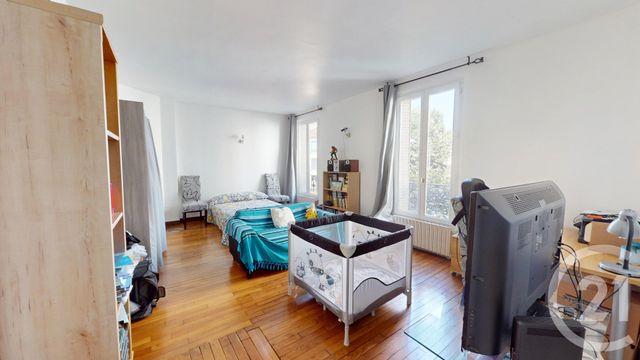 Afficher la photo en grand Appartement F4 à vendre - 4 pièces - 86,68 m2 - Ivry Sur Seine - 94 - ILE-DE-FRANCE