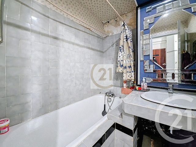 Appartement F3 à vendre - 3 pièces - 53,72 m2 - Ivry Sur Seine - 94 - ILE-DE-FRANCE