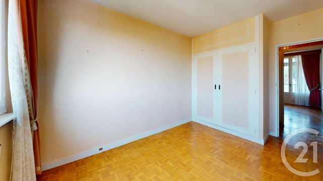 Afficher la photo en grand Appartement F4 à vendre - 4 pièces - 74,63 m2 - Vitry Sur Seine - 94 - ILE-DE-FRANCE
