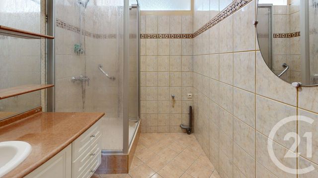 Afficher la photo en grand Appartement F4 à vendre - 4 pièces - 74,63 m2 - Vitry Sur Seine - 94 - ILE-DE-FRANCE